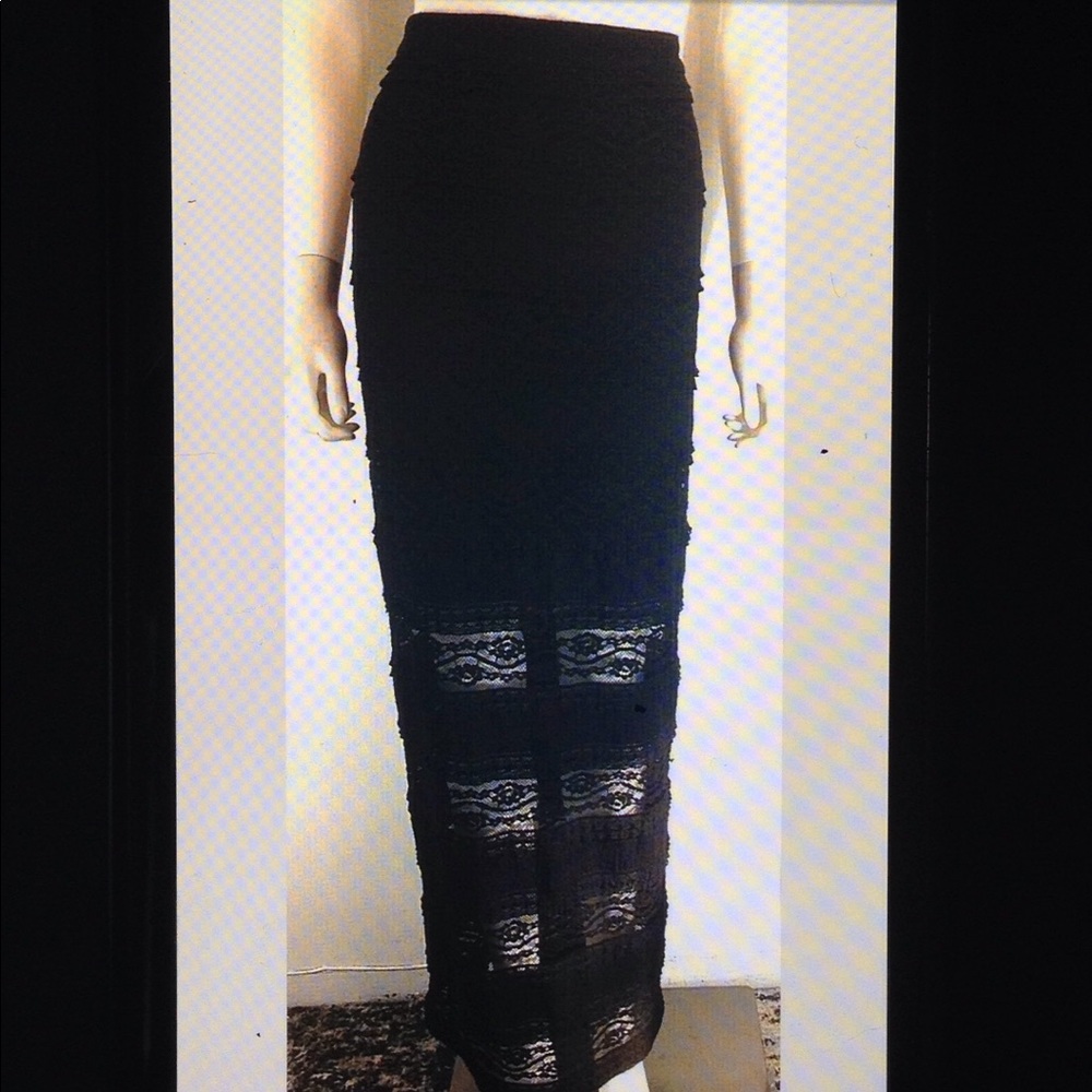 Alice + Olivia Ettley Lace Sheer Lined Maxi Skirt